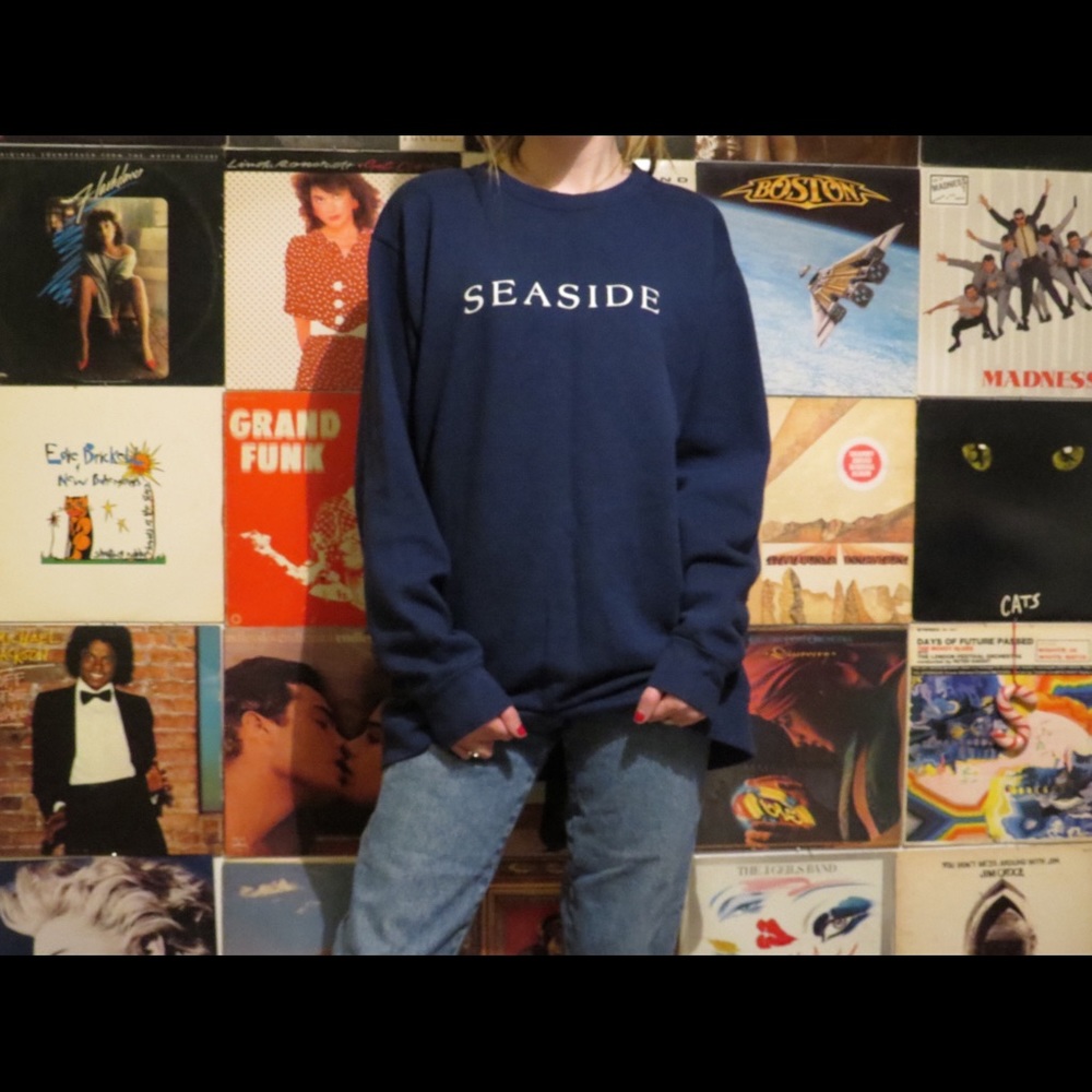 SEASIDE SWEATSHIRT